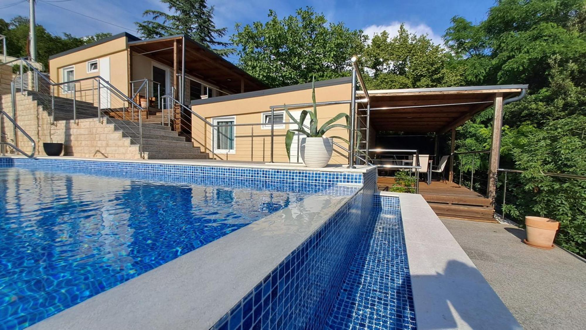 ホテル Boora Glamp Experience & Heated Infinity Pool セニ エクステリア 写真